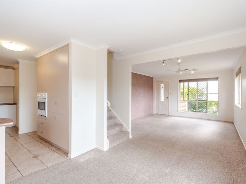 5 Barrine Close, Clinton QLD 4680