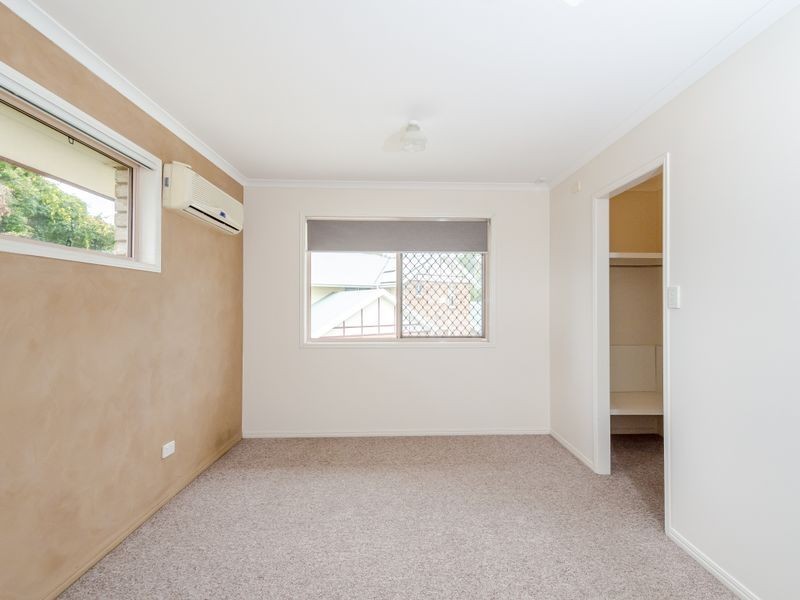 5 Barrine Close, Clinton QLD 4680