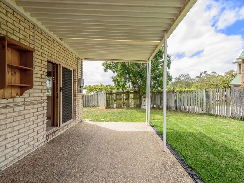 5 Barrine Close, Clinton QLD 4680
