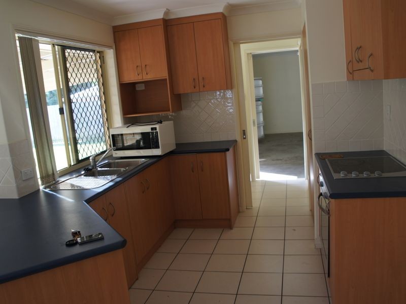 76 Col Brown Avenue, Clinton QLD 4680