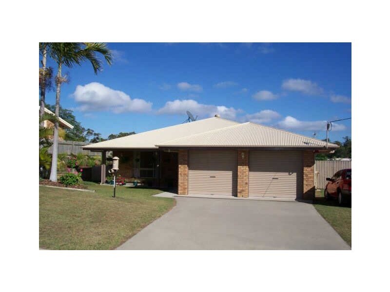 7 Lady Elliot Court, Clinton QLD 4680