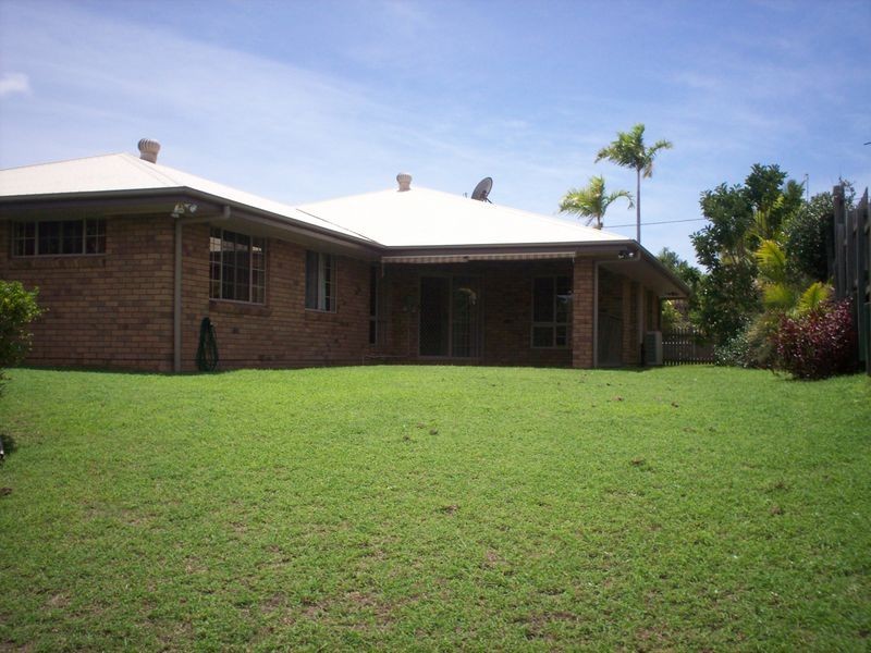 7 Lady Elliot Court, Clinton QLD 4680