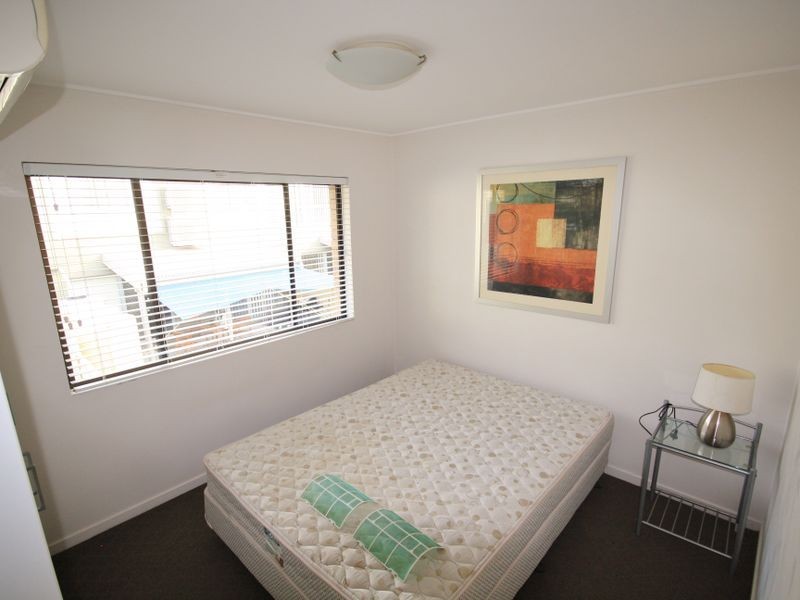 Unit 4/208-212 Oaka Street, South Gladstone QLD 4680