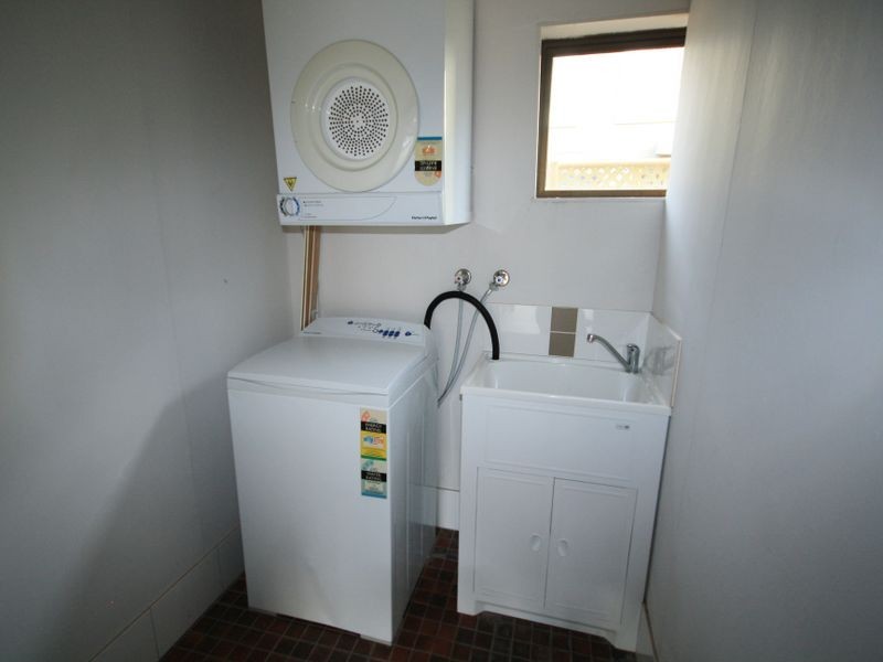 Unit 4/208-212 Oaka Street, South Gladstone QLD 4680