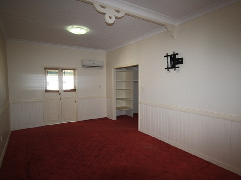 16-18 Glenlyon Street, Gladstone QLD 4680