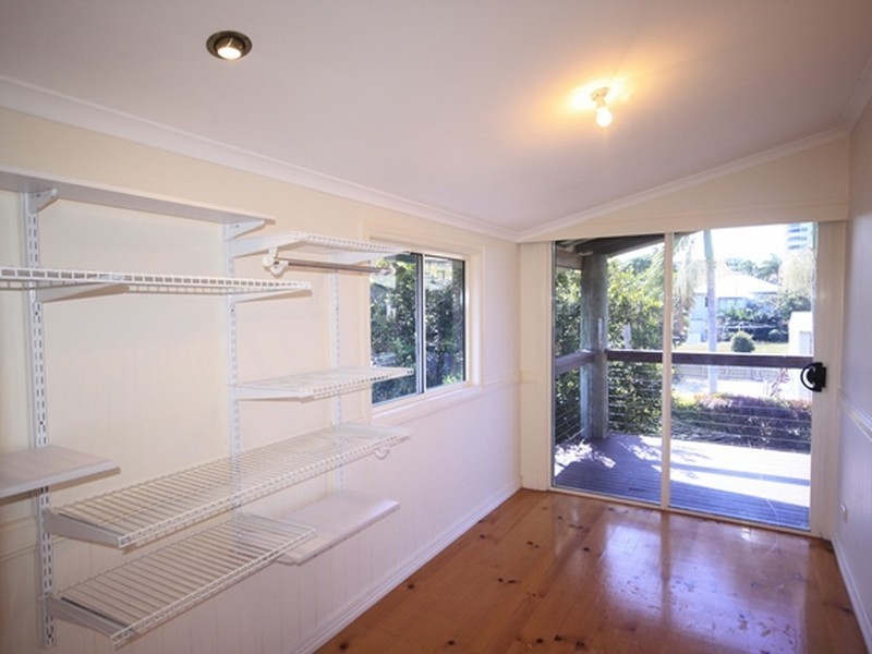 16-18 Glenlyon Street, Gladstone QLD 4680