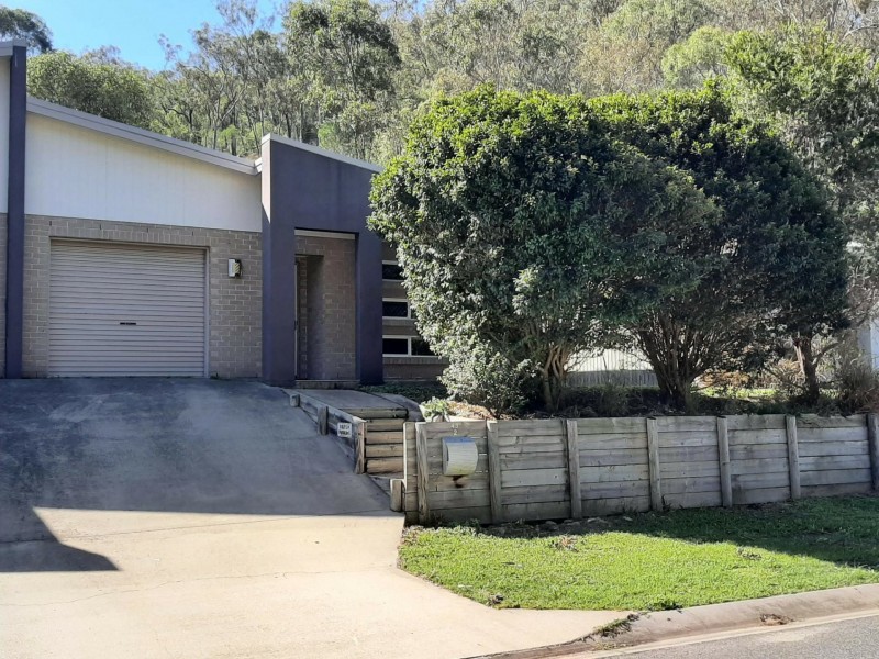 Unit 2/43 Southern Cross Close, Telina QLD 4680