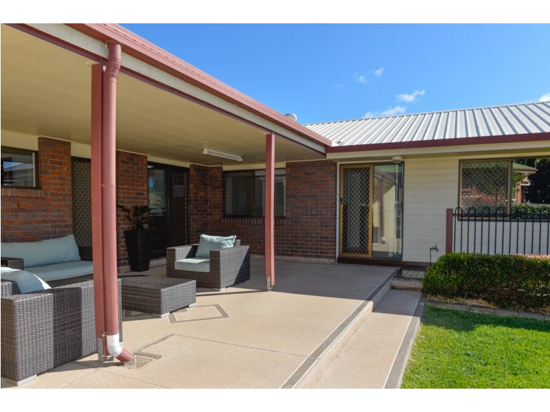 6 Deborah Street, Glen Eden QLD 4680