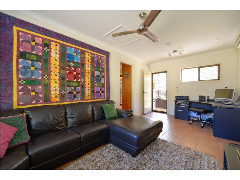 6 Deborah Street, Glen Eden QLD 4680