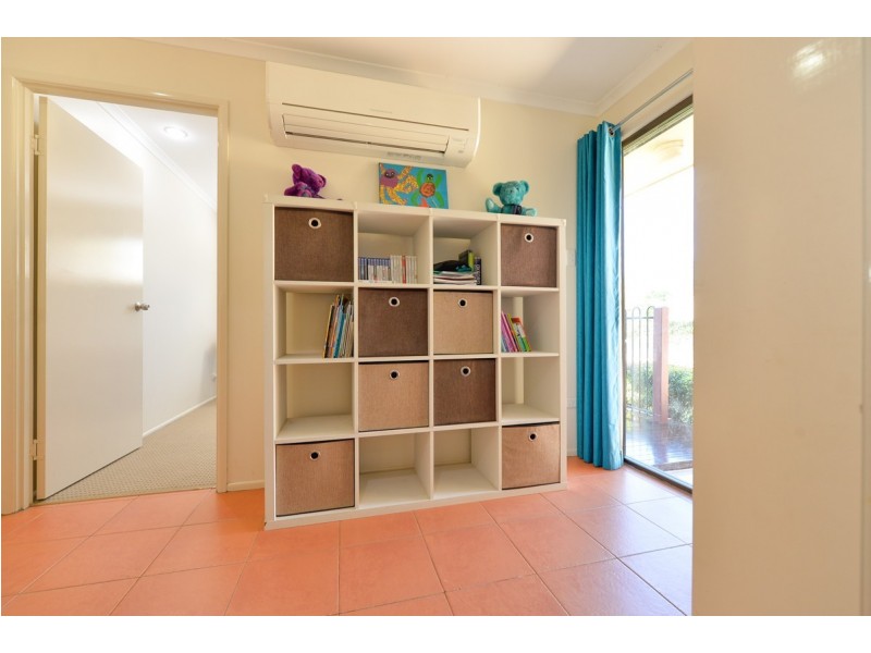 6 Deborah Street, Glen Eden QLD 4680