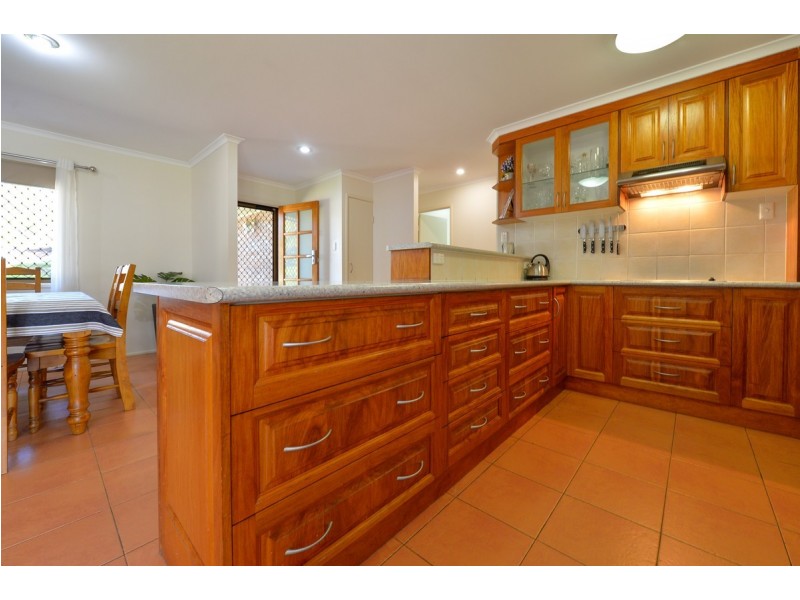 6 Deborah Street, Glen Eden QLD 4680