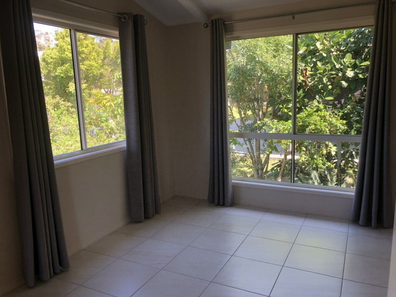 43 Malpas Street, Boyne Island QLD 4680