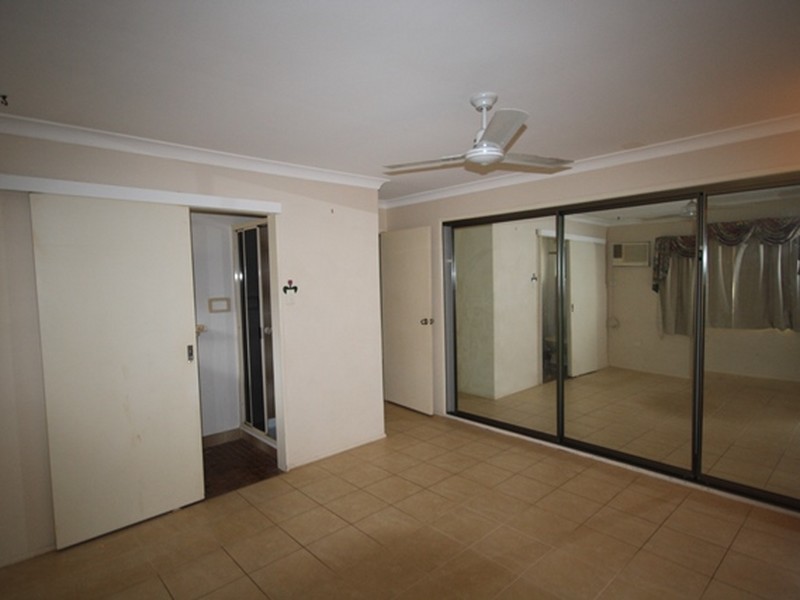 25 Aramac Drive, Clinton QLD 4680