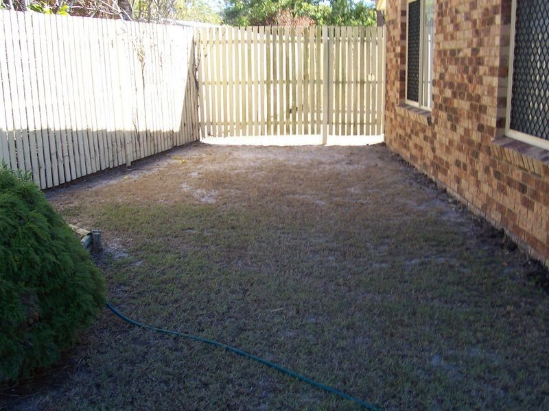 Unit 2/4 Carinya Drive, Clinton QLD 4680