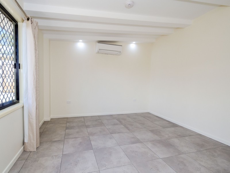 12 SALMON STREET, Toolooa QLD 4680