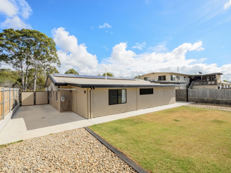 12 SALMON STREET, Toolooa QLD 4680