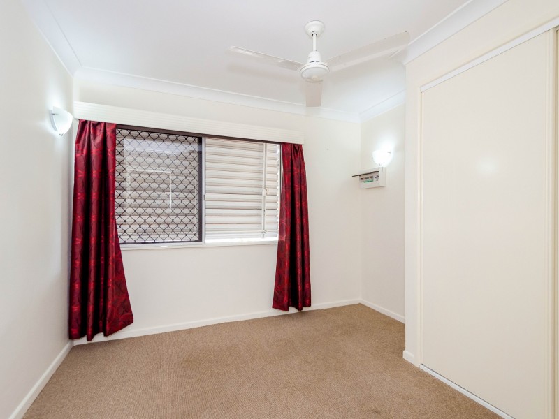 12 SALMON STREET, Toolooa QLD 4680