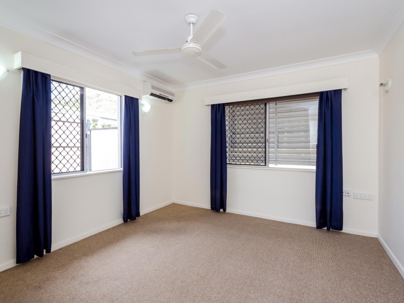12 SALMON STREET, Toolooa QLD 4680