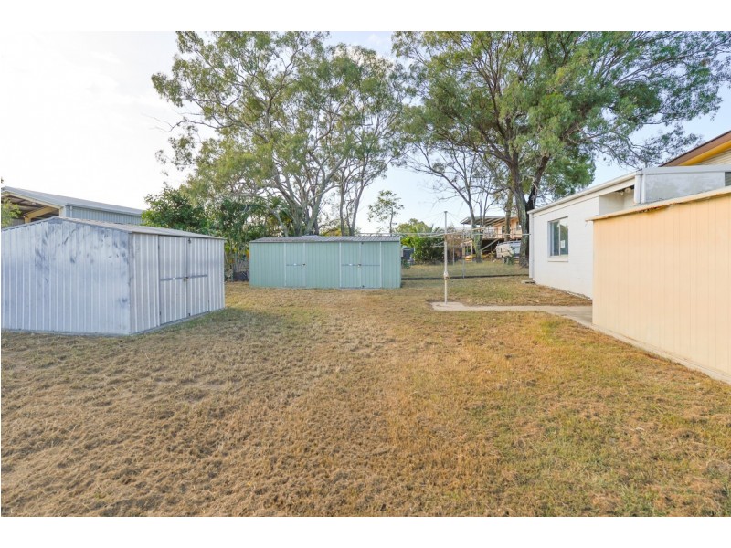 23 Larsen Street, West Gladstone QLD 4680