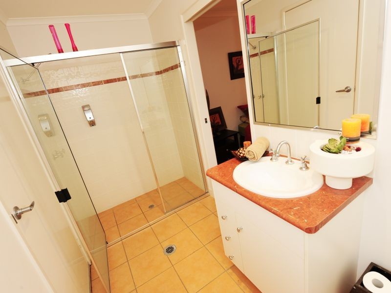 235 Oaka Street, South Gladstone QLD 4680