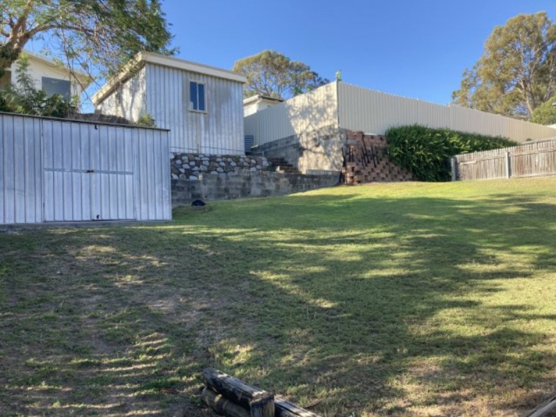 14 Ferguson Crescent, West Gladstone QLD 4680