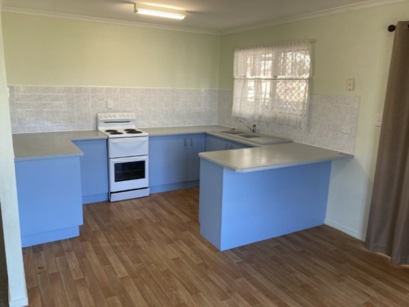 14 Ferguson Crescent, West Gladstone QLD 4680