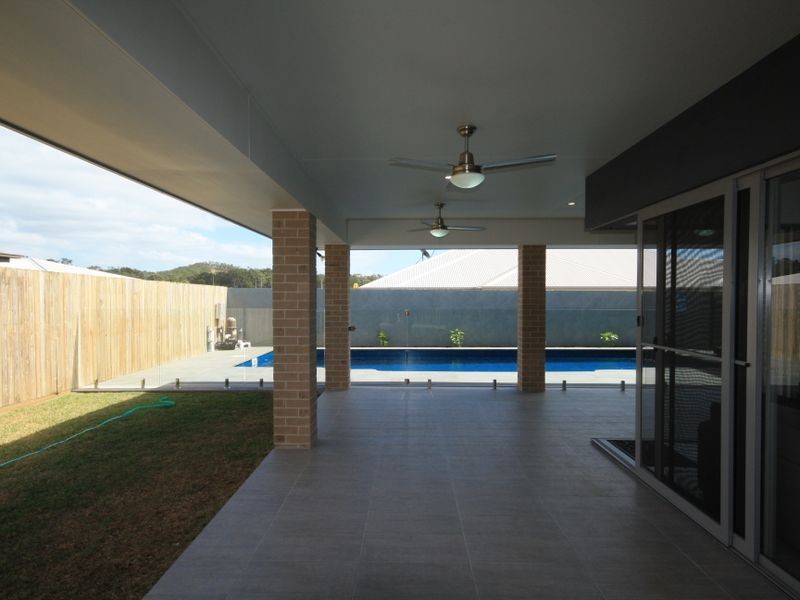 7 Parkway Crescent, Kirkwood QLD 4680