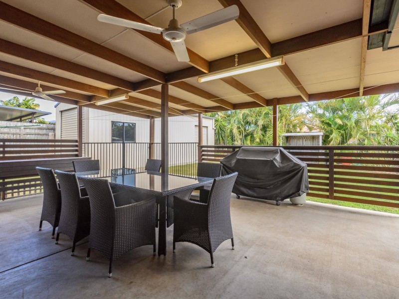 6 Dorinda Close, Clinton QLD 4680