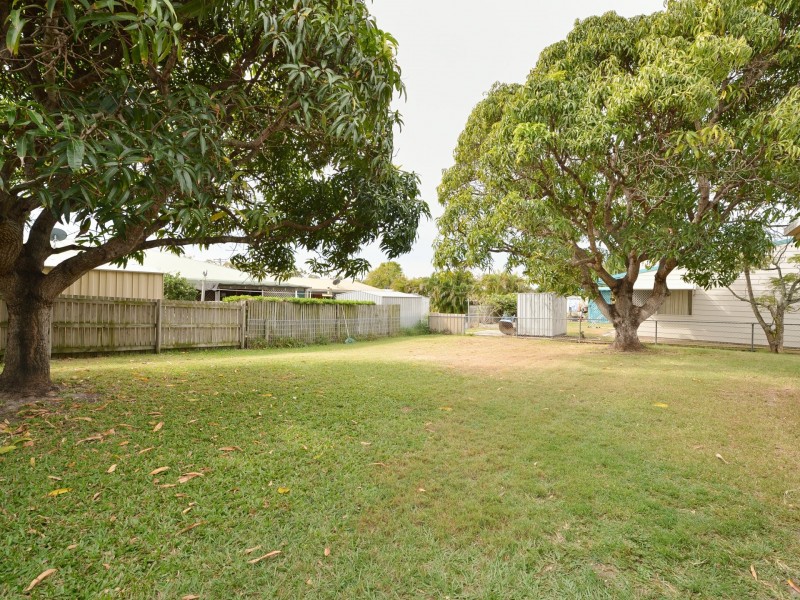 9 Intrepid Street, Clinton QLD 4680