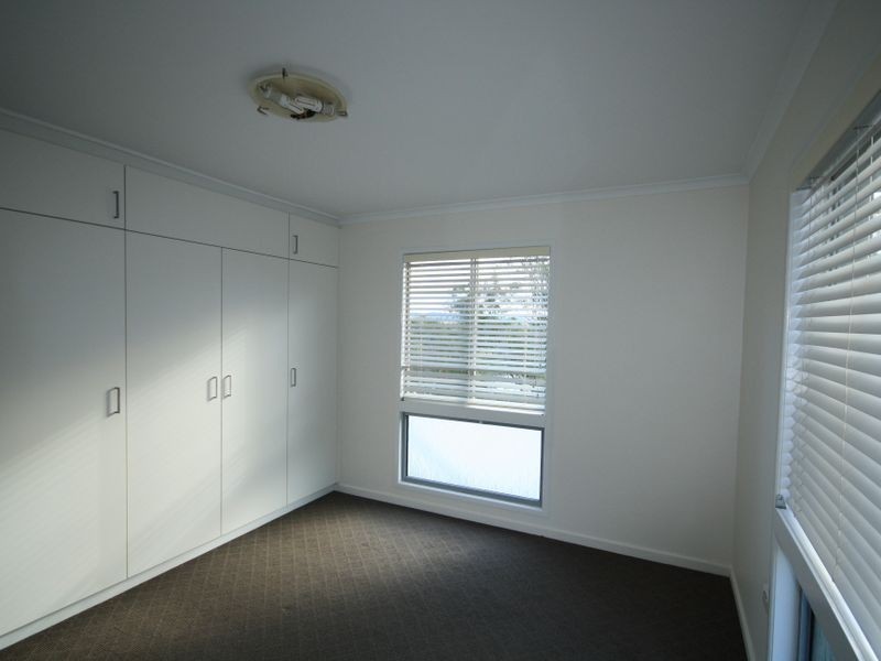 Unit 1/33 Watt Street, West Gladstone QLD 4680