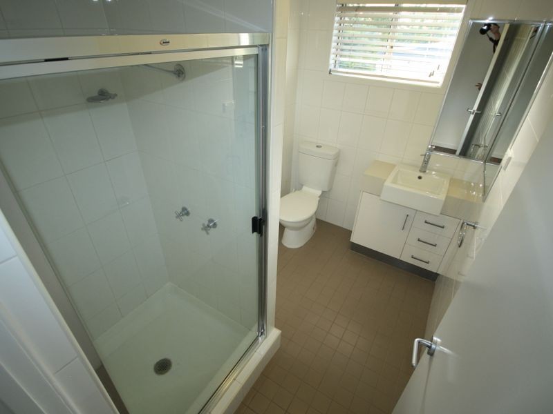 Unit 1/33 Watt Street, West Gladstone QLD 4680