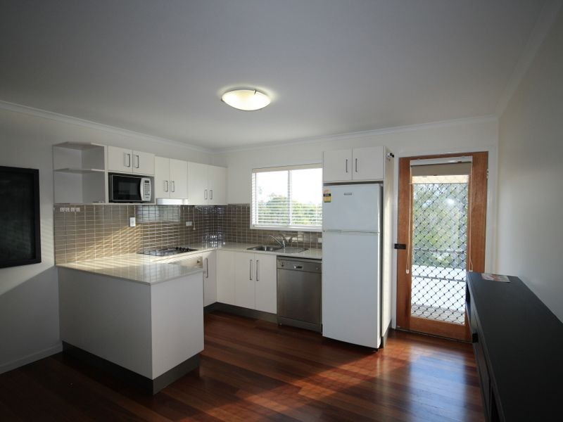 Unit 1/33 Watt Street, West Gladstone QLD 4680