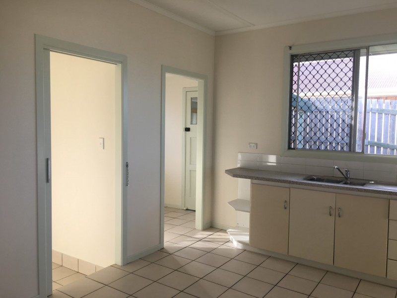 53 Ann Street, South Gladstone QLD 4680