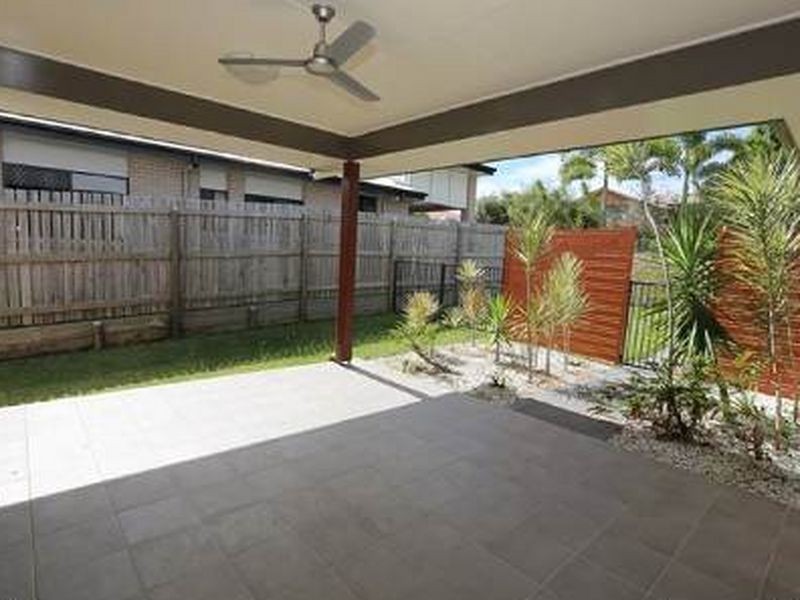 21 Larcom Rise, West Gladstone QLD 4680