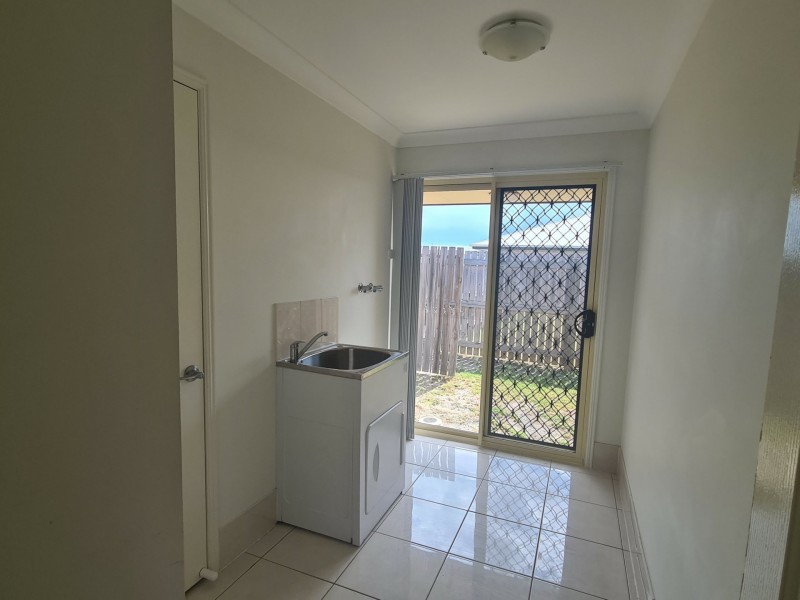 11 Giles Street, Glen Eden QLD 4680