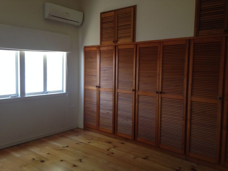 22 Boles Street, West Gladstone QLD 4680