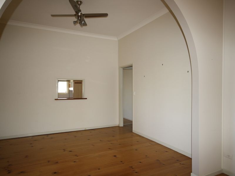 22 Boles Street, West Gladstone QLD 4680