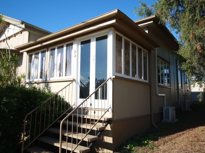 22 Boles Street, West Gladstone QLD 4680