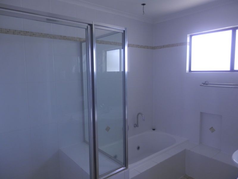 10 Cooloola Close, South Gladstone QLD 4680