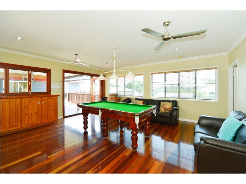 6 Dennis Street, Gladstone QLD 4680