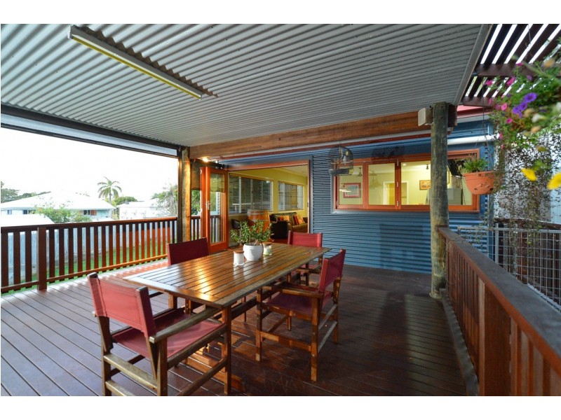 6 Dennis Street, Gladstone QLD 4680