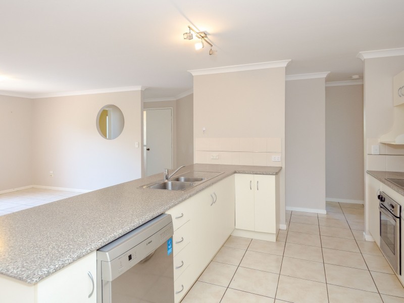 16 Craigmoor Court, New Auckland QLD 4680