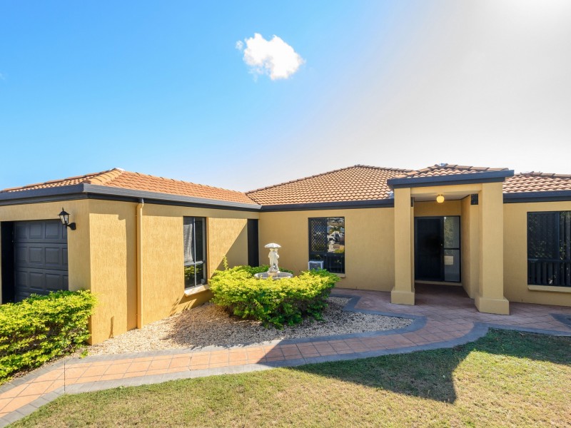 16 Craigmoor Court, New Auckland QLD 4680