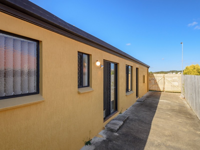 16 Craigmoor Court, New Auckland QLD 4680