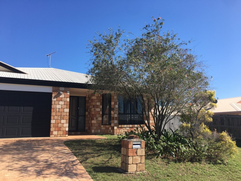 4 Bristol Place, Clinton QLD 4680