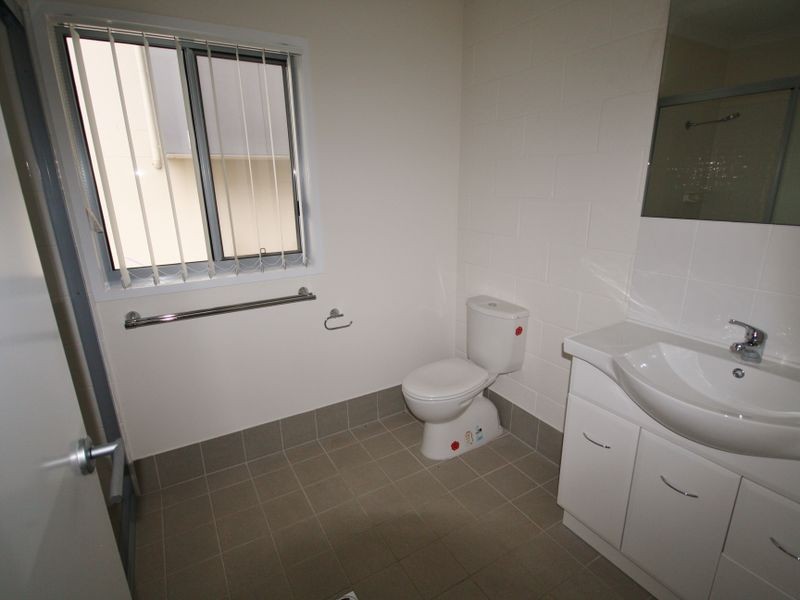 Unit 1/65 Auckland Street, Gladstone QLD 4680