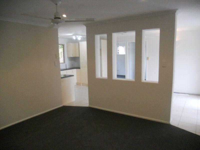 8 Wattle Street, New Auckland QLD 4680