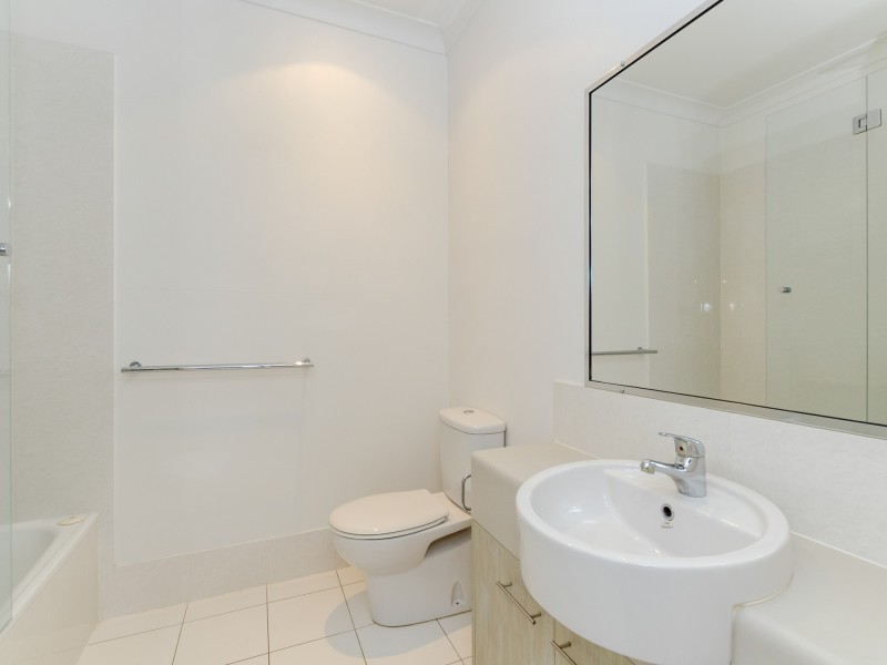 6/10 Nothling Street, New Auckland QLD 4680