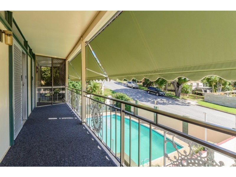 42 Walters Avenue, West Gladstone QLD 4680