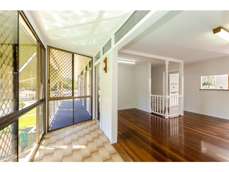 42 Walters Avenue, West Gladstone QLD 4680